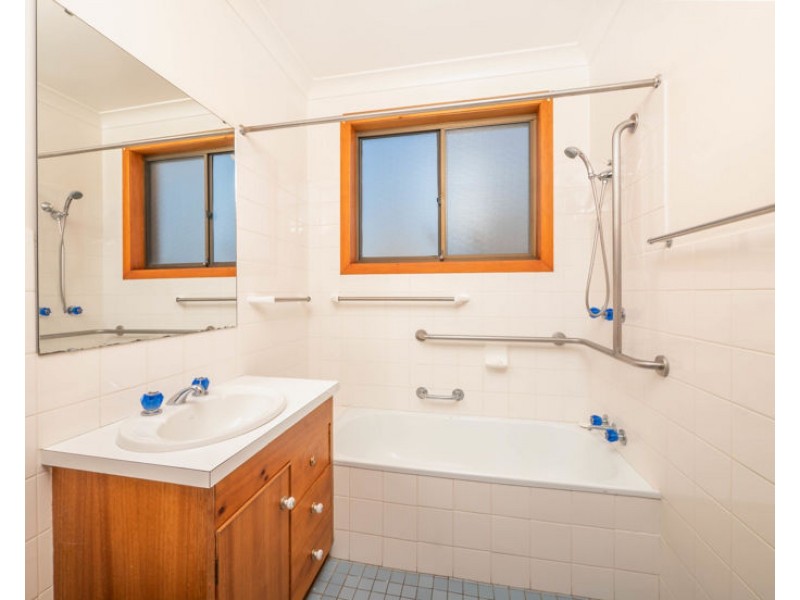 Room 1/15a Murray Avenue, Armidale NSW 2350