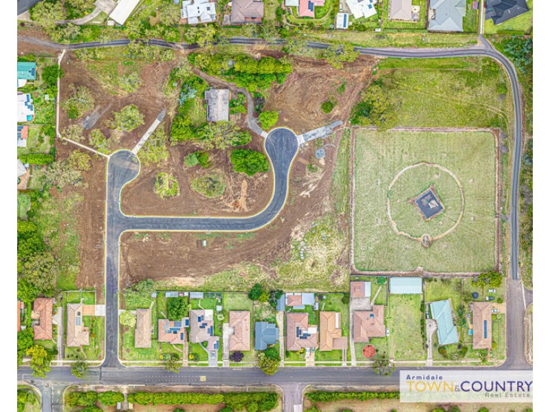12 Janeth Street, Armidale NSW 2350