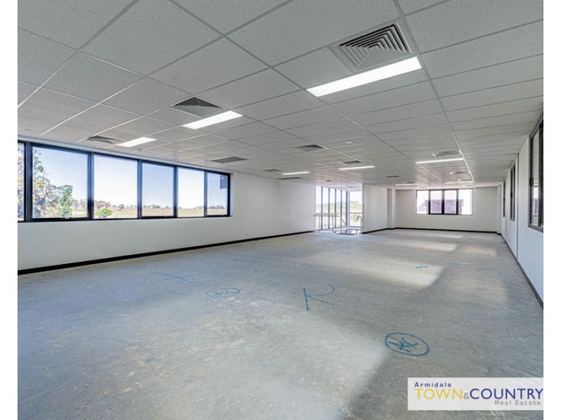 2 / 26 Cameron Drive, Armidale NSW 2350