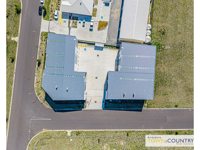 2 / 26 Cameron Drive, Armidale NSW 2350