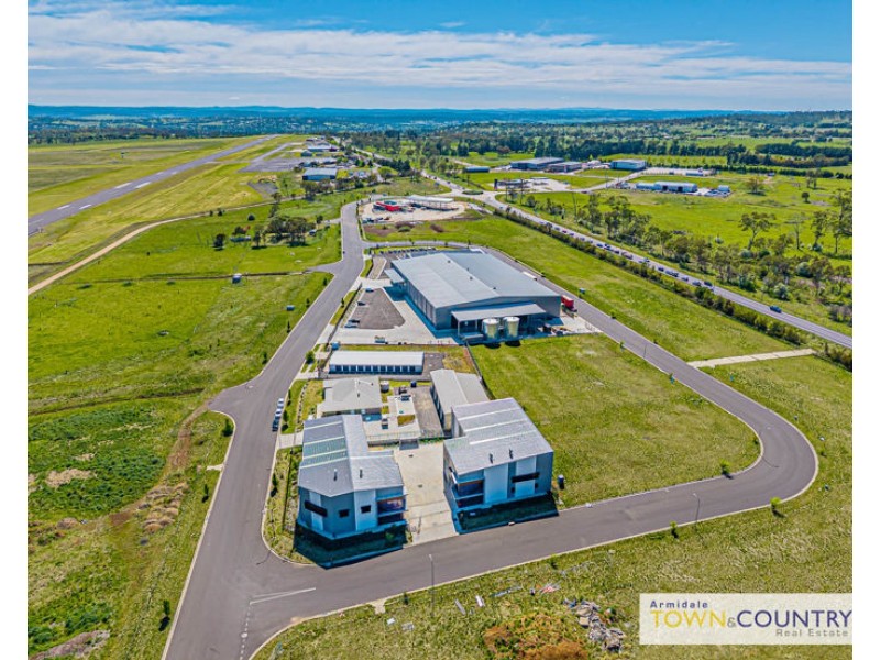 2 / 26 Cameron Drive, Armidale NSW 2350