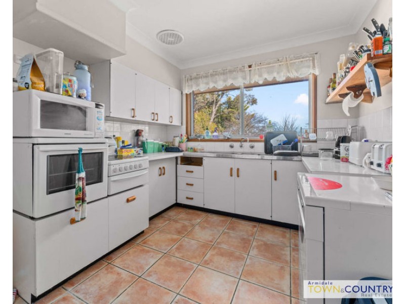 8 High Street, Armidale NSW 2350