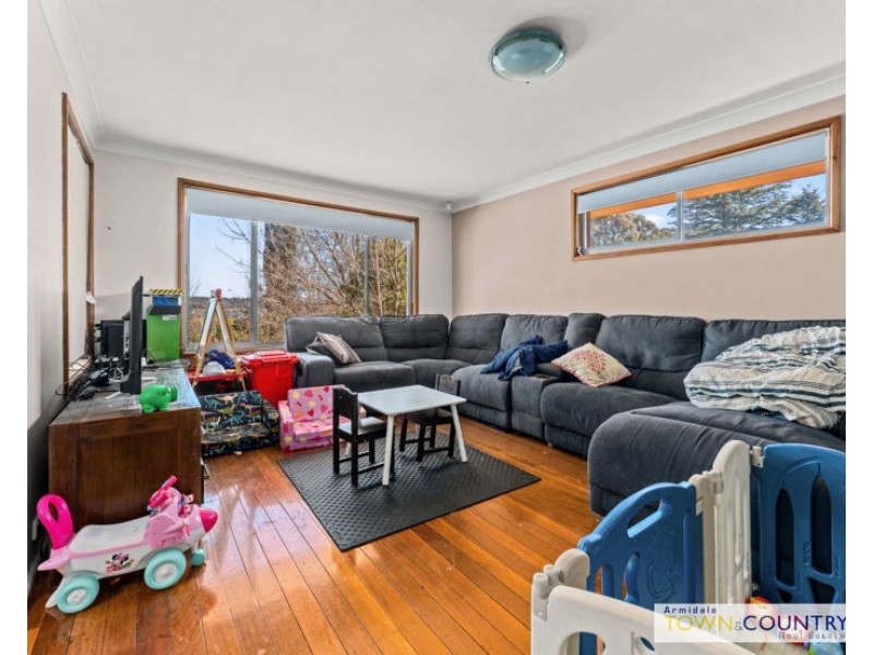 8 High Street, Armidale NSW 2350
