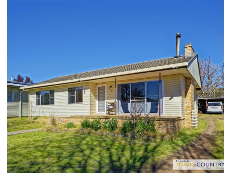 12 Belle Avenue, Armidale NSW 2350