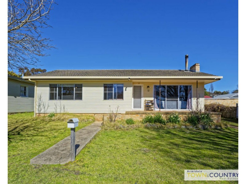 12 Belle Avenue, Armidale NSW 2350