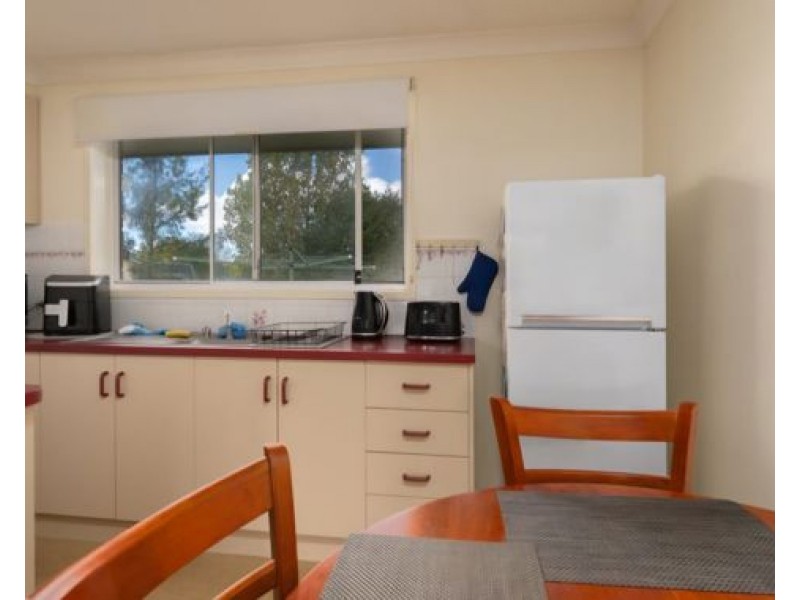 1/7 Evangelene Crescent, Armidale NSW 2350
