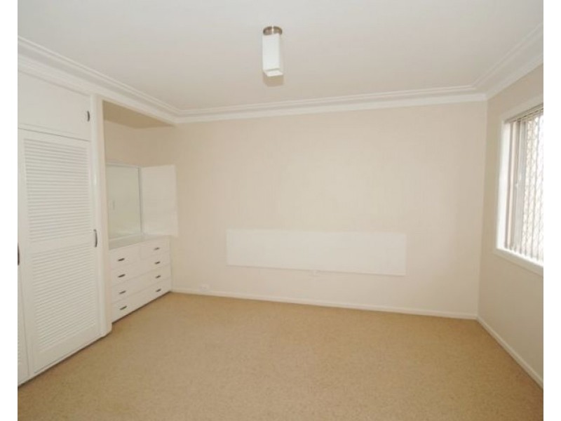 2/75 Queen Elizabeth Drive, Armidale NSW 2350