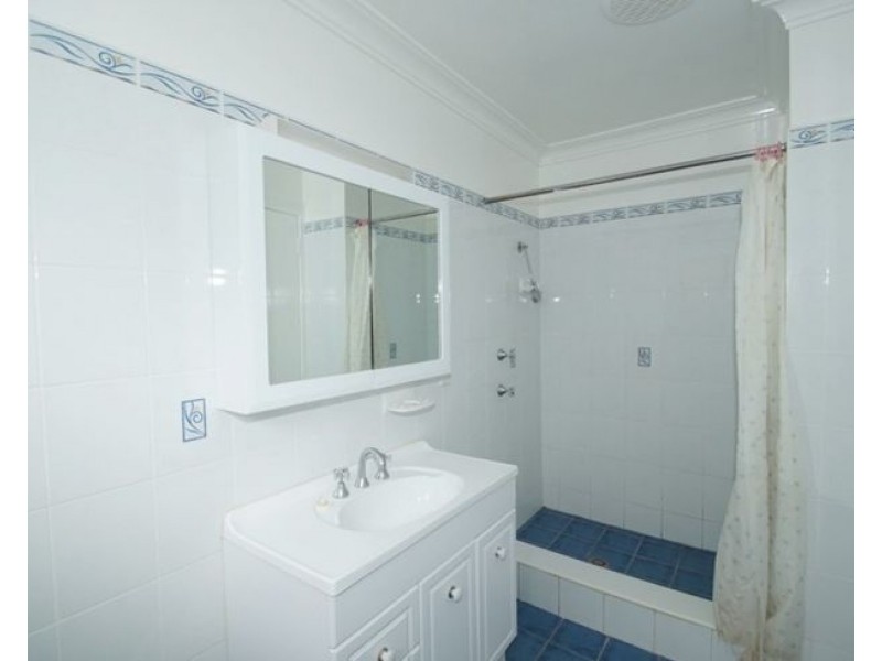 2/75 Queen Elizabeth Drive, Armidale NSW 2350