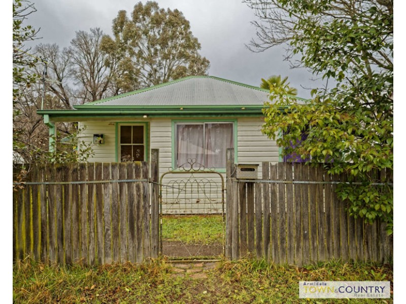 284 Rusden Street, Armidale NSW 2350