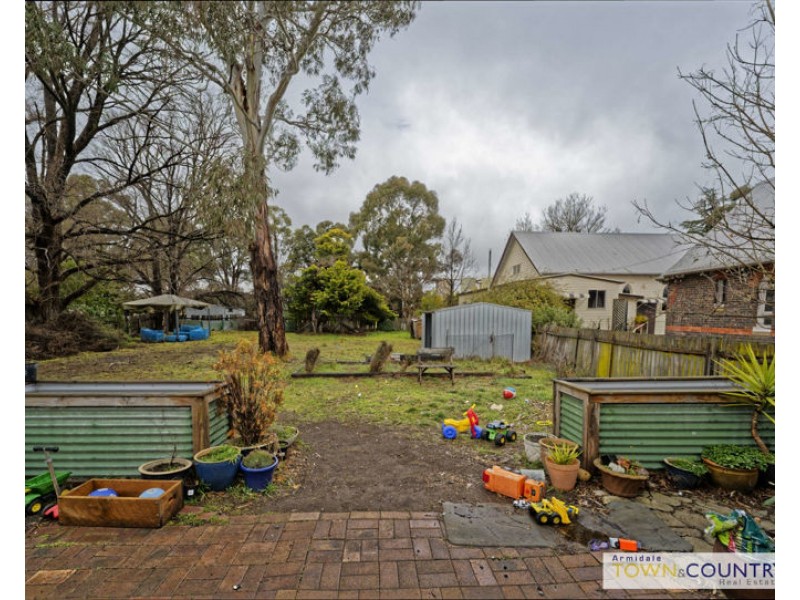 284 Rusden Street, Armidale NSW 2350