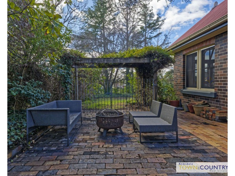 84 Brown Street, Armidale NSW 2350