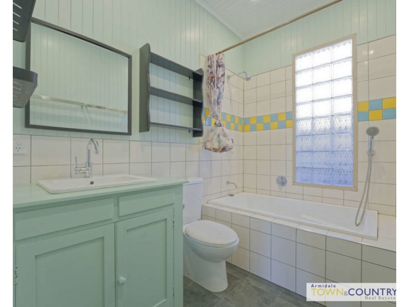 216 Canambe Street, Armidale NSW 2350