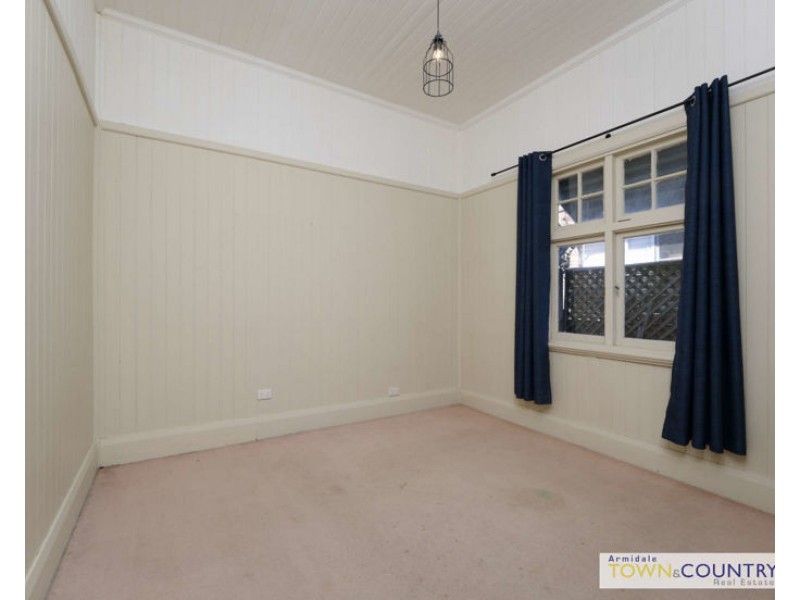 216 Canambe Street, Armidale NSW 2350