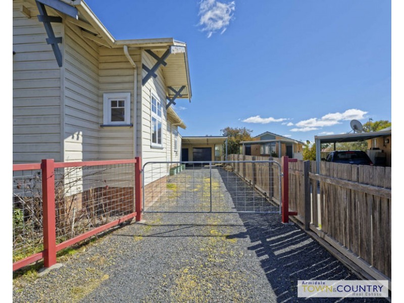 216 Canambe Street, Armidale NSW 2350