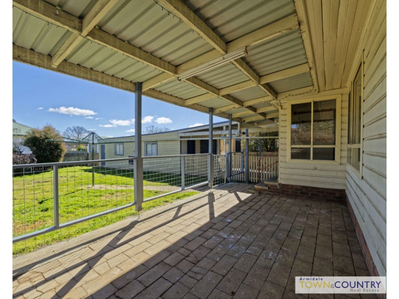 216 Canambe Street, Armidale NSW 2350