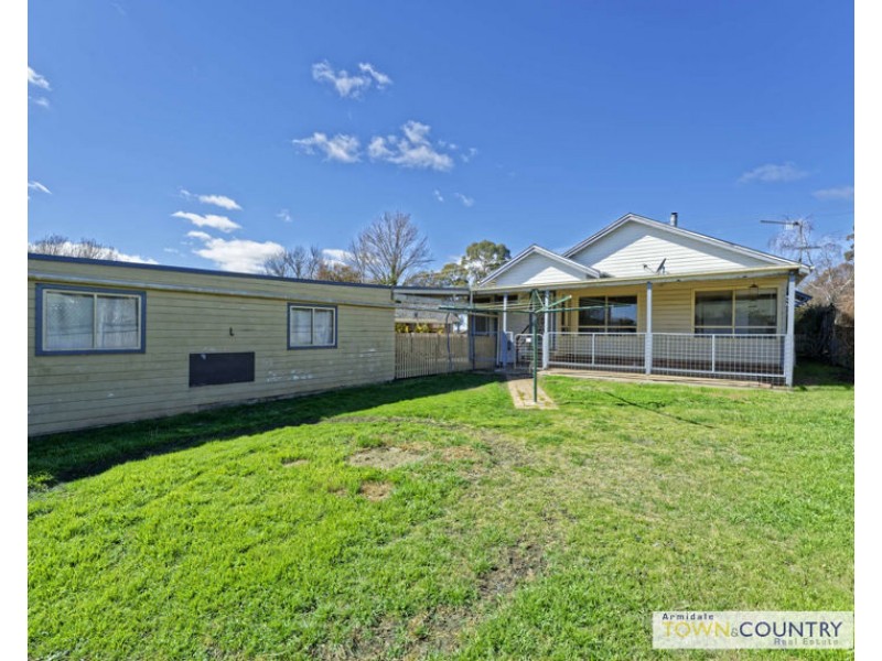 216 Canambe Street, Armidale NSW 2350