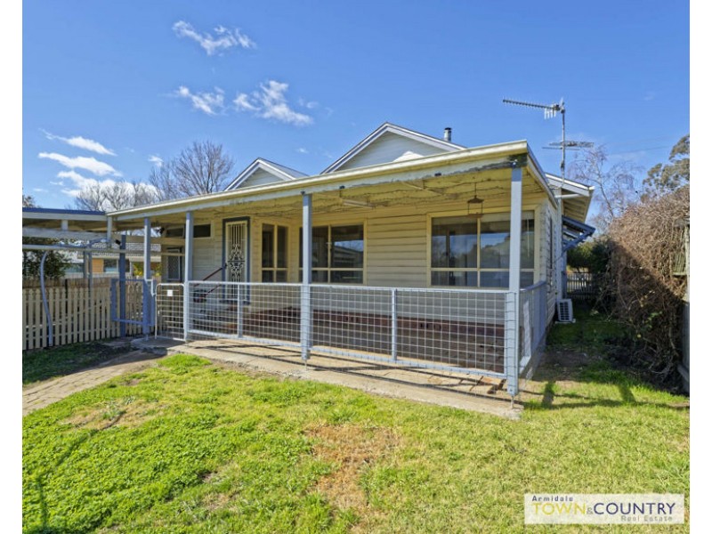 216 Canambe Street, Armidale NSW 2350