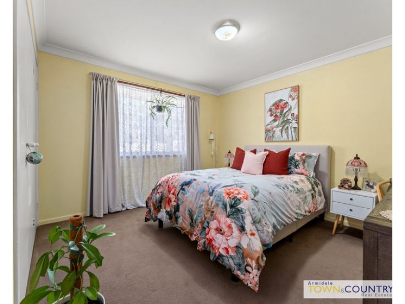 Unit 1&2 at 20 Centura Crescent, Armidale NSW 2350
