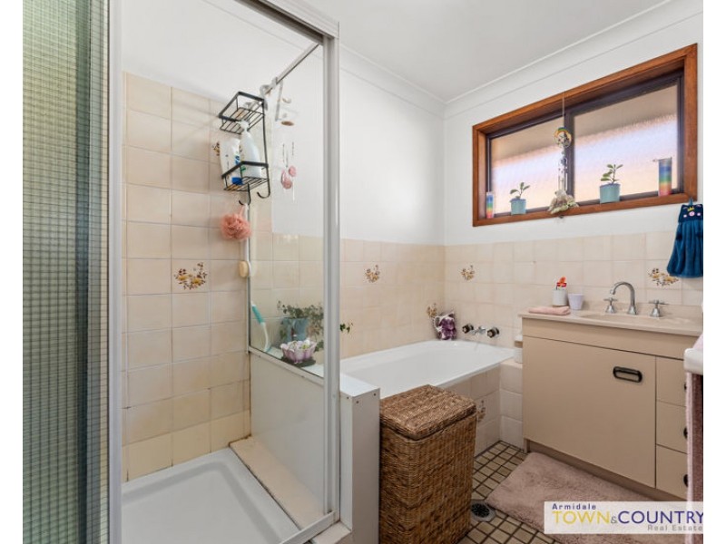 Unit 1&2 at 20 Centura Crescent, Armidale NSW 2350