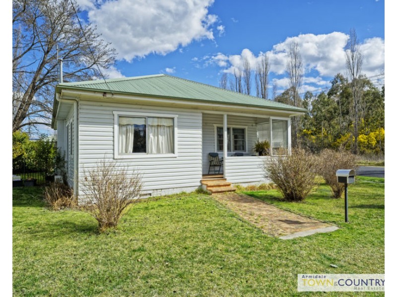 34 Enid Street, Armidale NSW 2350