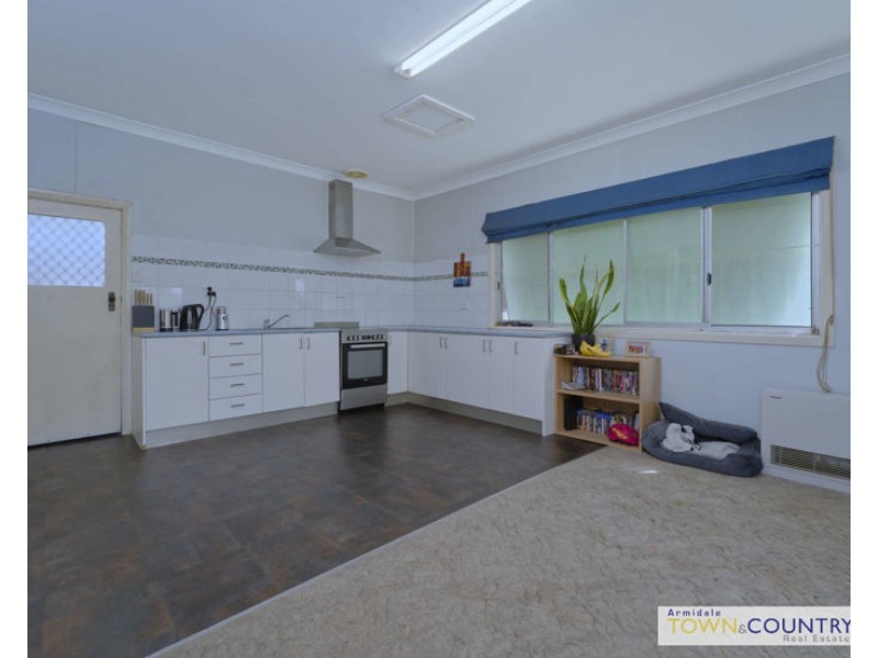 34 Enid Street, Armidale NSW 2350