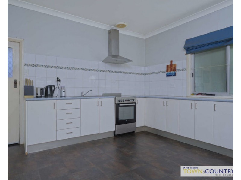 34 Enid Street, Armidale NSW 2350
