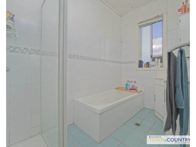 34 Enid Street, Armidale NSW 2350