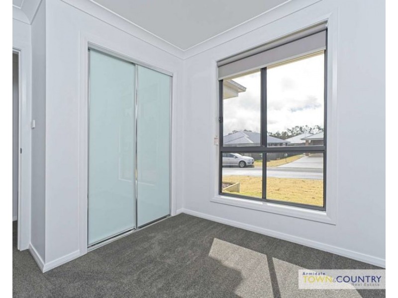 1/9 Frizell Crescent, Armidale NSW 2350