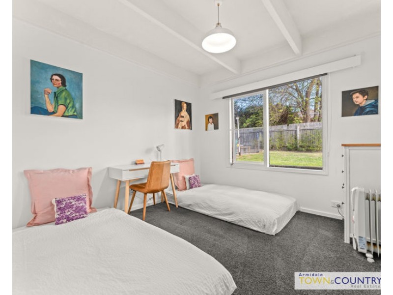 6 Barclay Street, Armidale NSW 2350