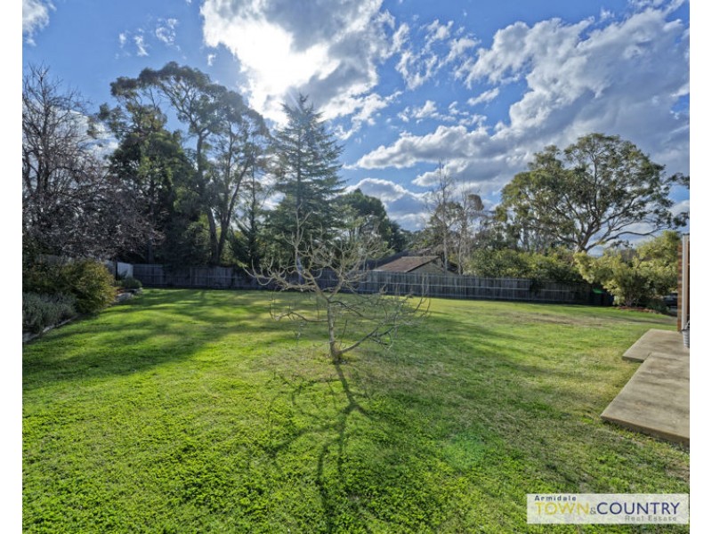 6 Barclay Street, Armidale NSW 2350