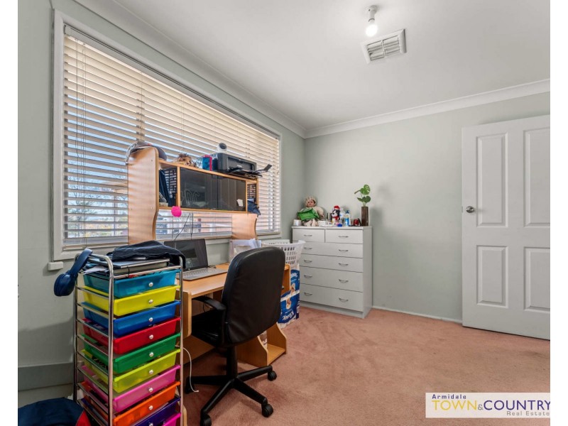 23 Moyes Street, Armidale NSW 2350