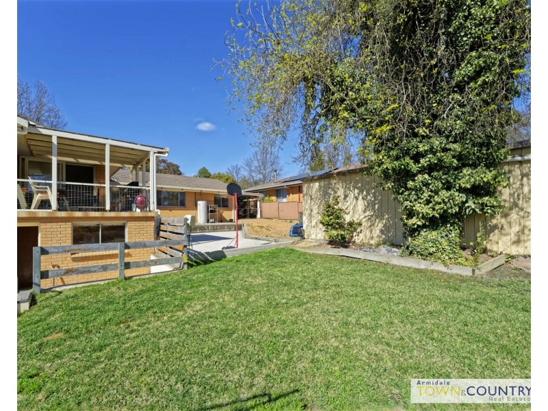 23 Moyes Street, Armidale NSW 2350