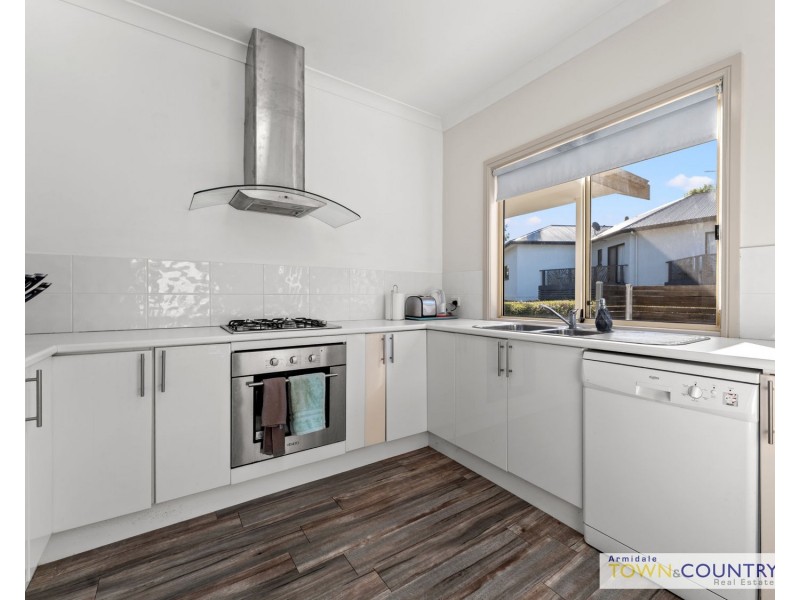 1/7 Orr Drive, Armidale NSW 2350