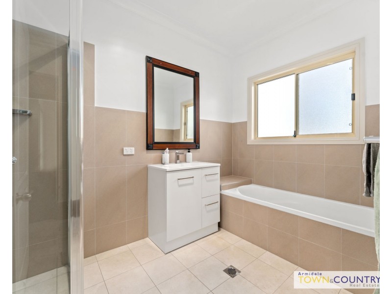 1/7 Orr Drive, Armidale NSW 2350
