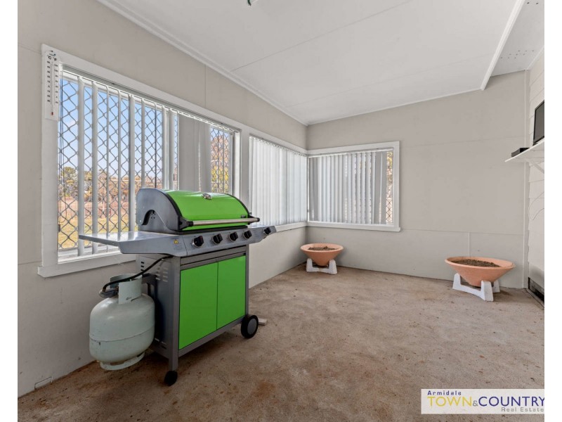 18 McBean Avenue, Armidale NSW 2350