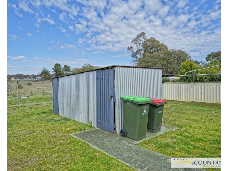 18 McBean Avenue, Armidale NSW 2350