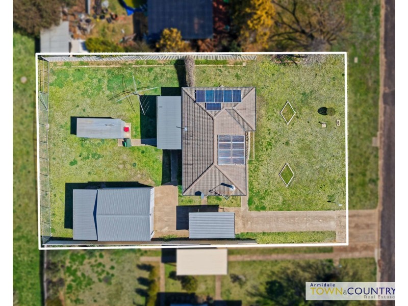 18 McBean Avenue, Armidale NSW 2350