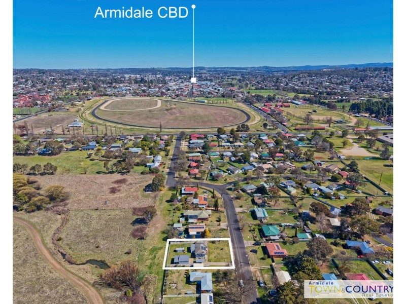 18 McBean Avenue, Armidale NSW 2350