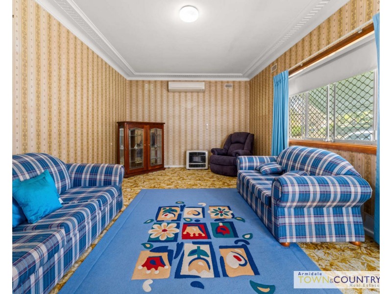 15 Laurence Avenue, Armidale NSW 2350