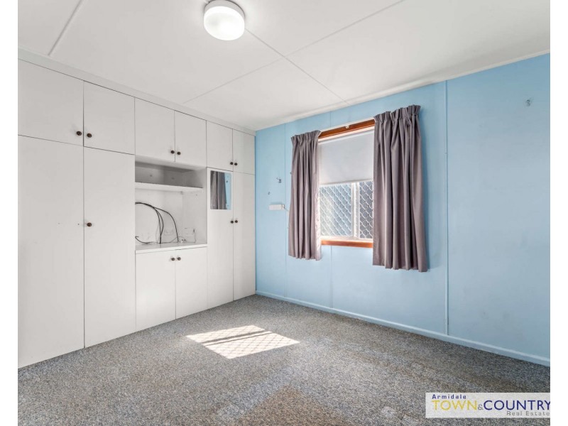 15 Laurence Avenue, Armidale NSW 2350