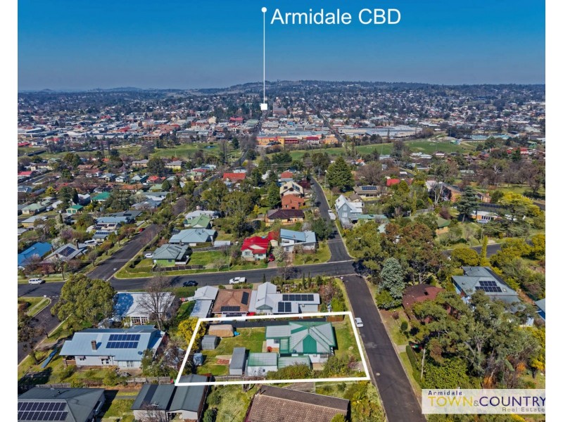 15 Laurence Avenue, Armidale NSW 2350