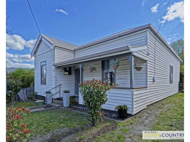 62 Marsh Street, Armidale NSW 2350