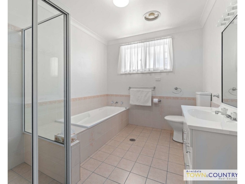 39 Chestnut Avenue, Armidale NSW 2350