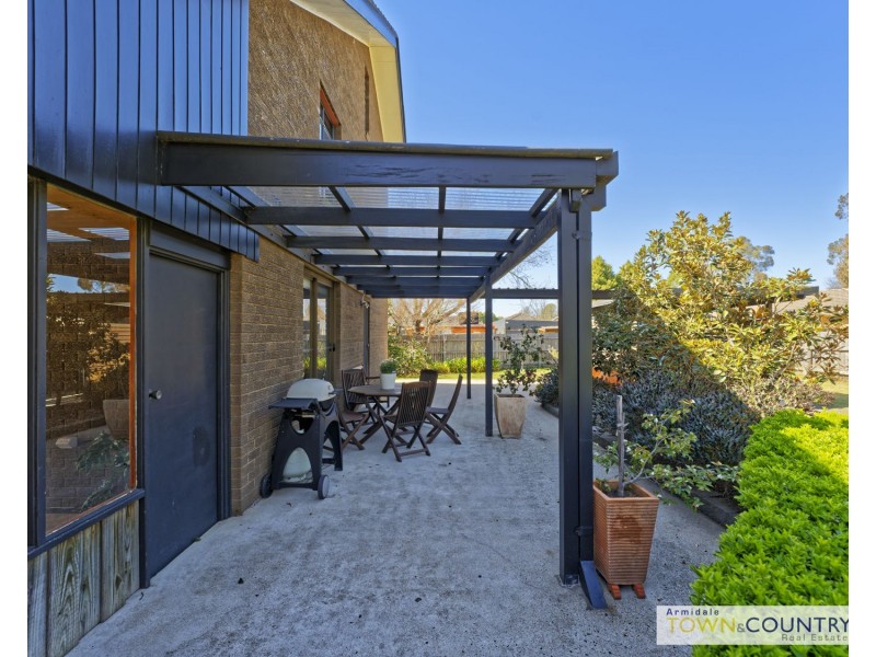 32 Short Street, Armidale NSW 2350