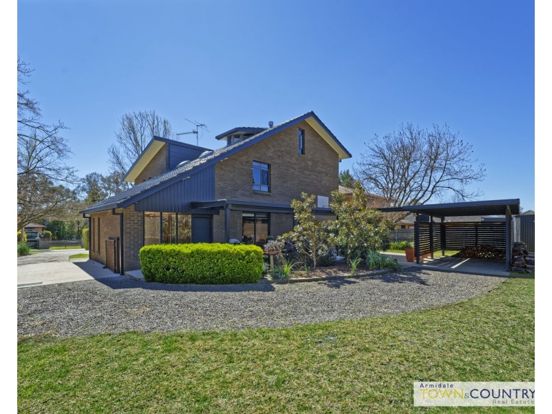 32 Short Street, Armidale NSW 2350