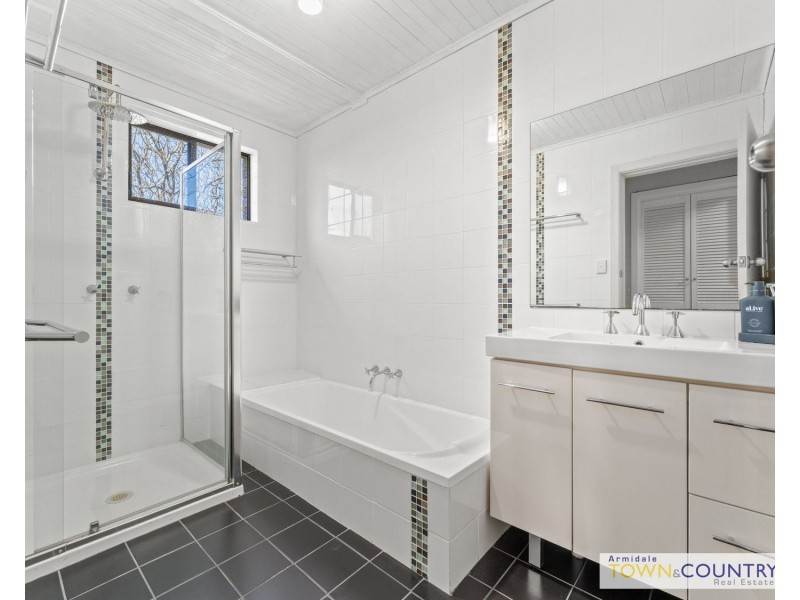 32 Short Street, Armidale NSW 2350