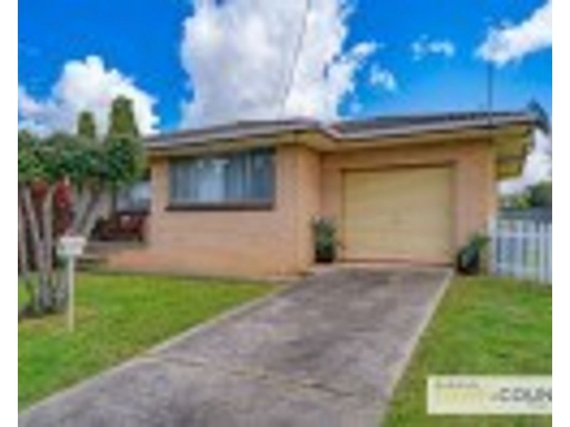 1/2 Kenalmac Ave, Armidale NSW 2350