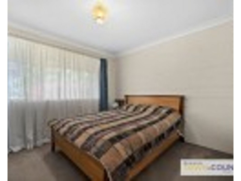 1/2 Kenalmac Ave, Armidale NSW 2350