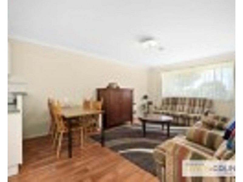 1/2 Kenalmac Ave, Armidale NSW 2350