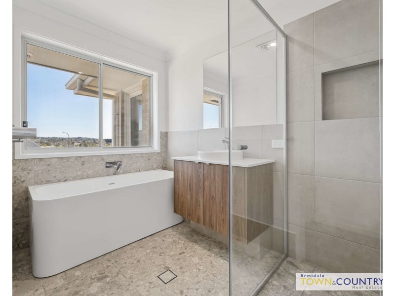 30 Pasture Street, Armidale NSW 2350